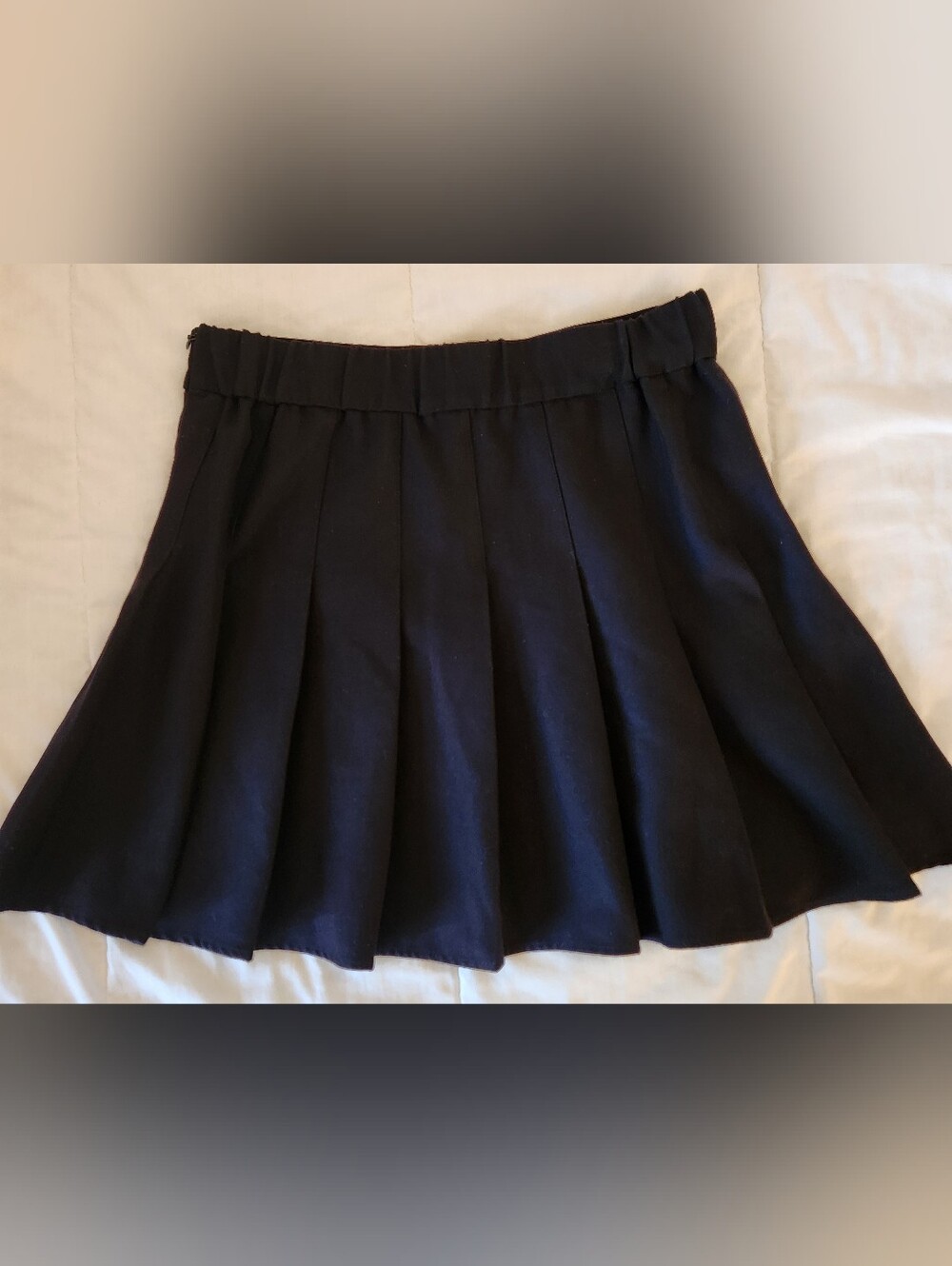 ✨Garage Brittany Pleated Mini Skirt in Jet Black ✨